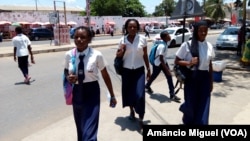 Nesta foto de arquivo, alunas em Cabo Delgado, Moçambique